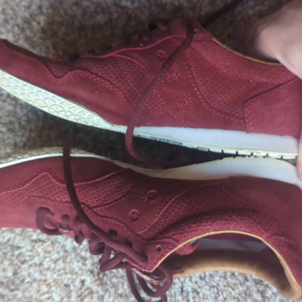 Size 9.5 women’s Saucony originals - Picture 6 of 6